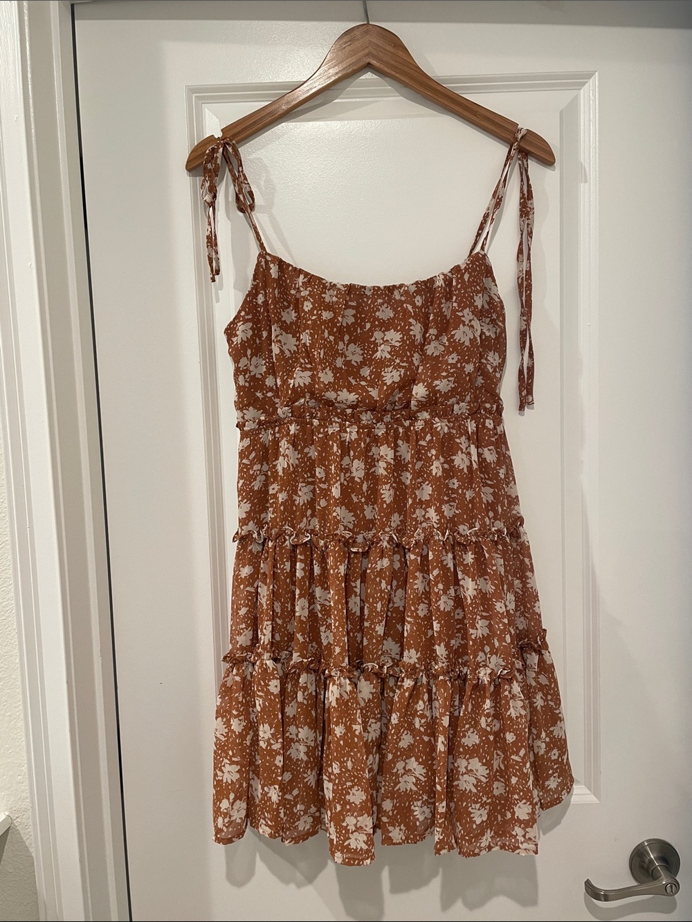 Blu Pepper tiered sundress rustic floral print dainty tie straps medium